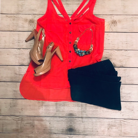 Coral Strap Tank w/ Front Pockets Sheer Hi-Low Cut - Picture 6 of 8